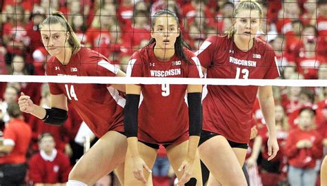 college volleyball team exposed|University of Wisconsin police investigating after。